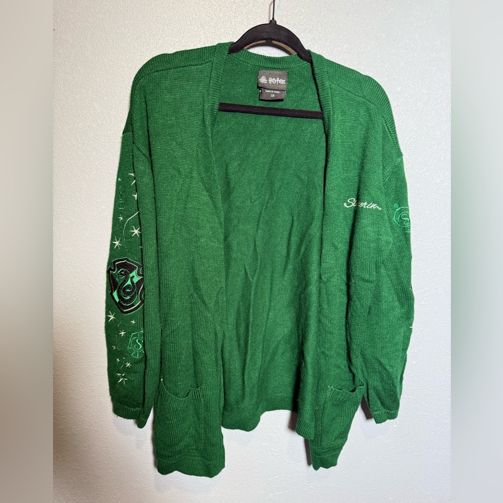 Harry Potter Wizarding‎ World Slytherin Embroidered Sweater- Large